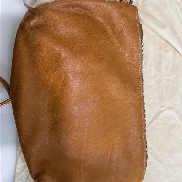 Ceri Hoover Penny Tan Leather Crossbody Bag - Picture 5 of 10